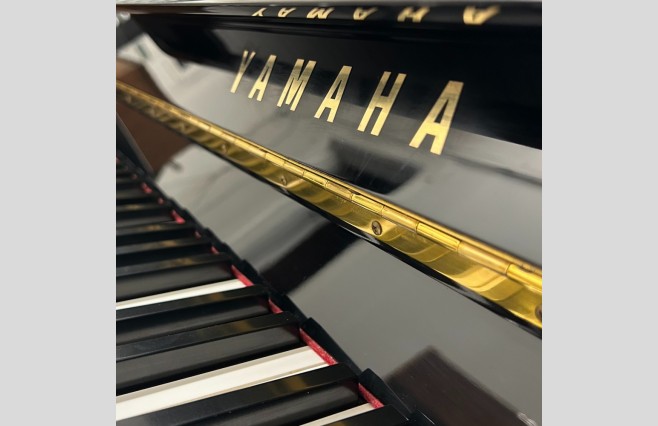 Yamaha Polished Ebony C108 Upright Piano, Used - All Inclusive Premium Package (SN:5344516) - Image 6